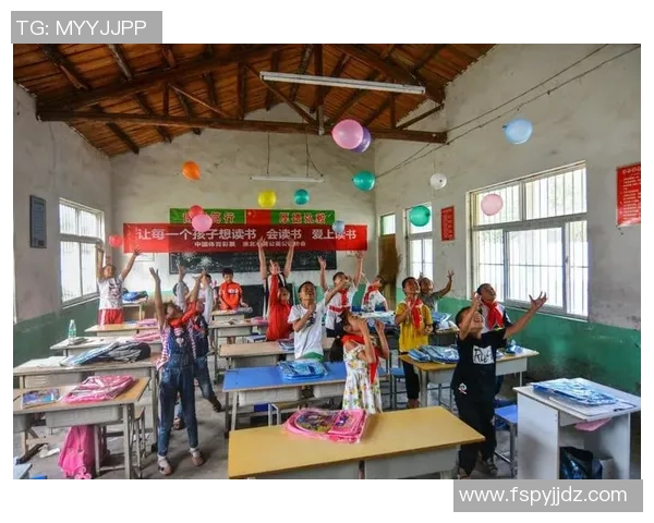 足球明星与乡村老人之间的温情故事揭示了爱与梦想的力量与希望